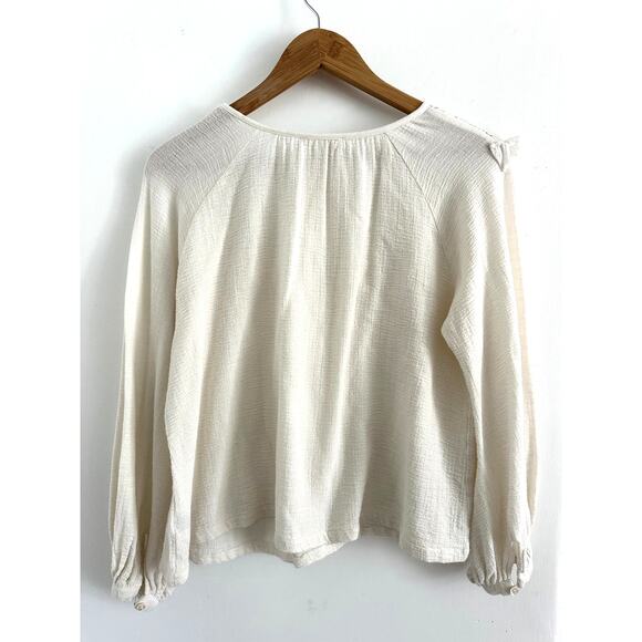 Elegant White Lace Women's Top - Picture 7 of 7